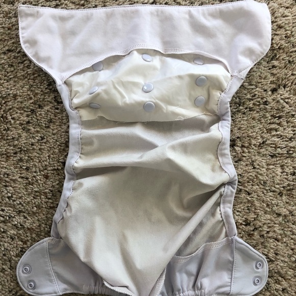 BumGenius Flip One-Size Diaper Cover in Lavender - Picture 2 of 3